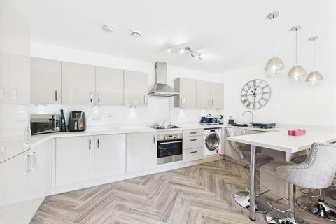 undefined, Iron Railway Close, Coulsdon CR5