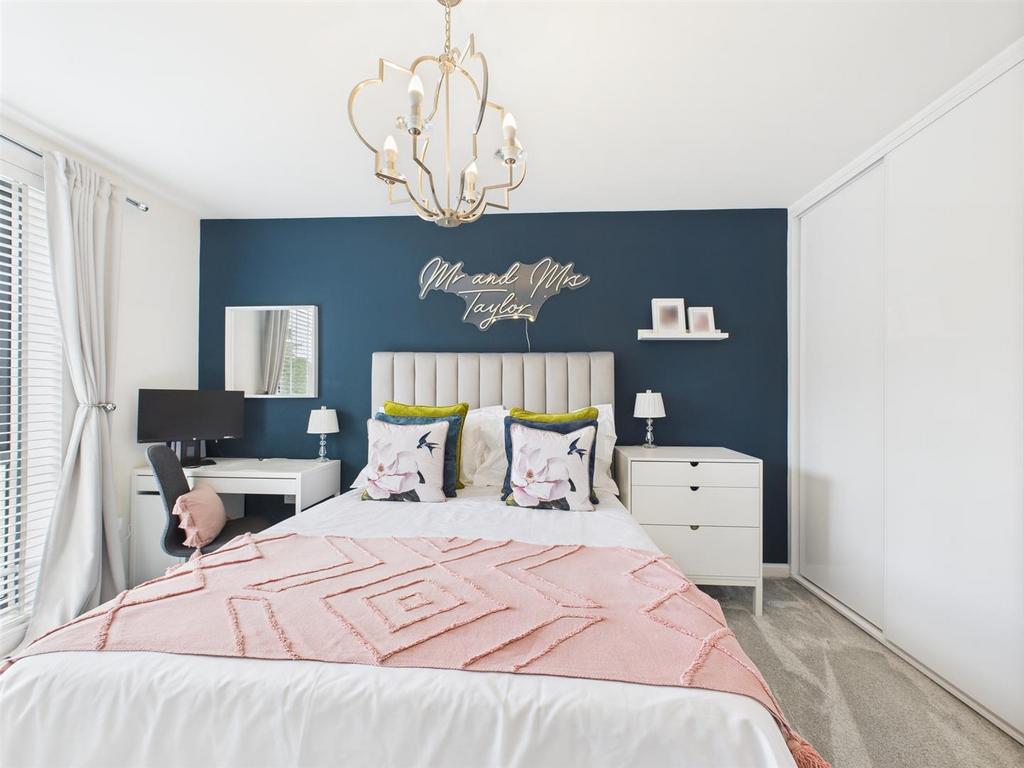 CAM02885 G0-PR0454-STILL005.jpg