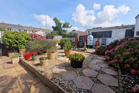 3 bedroom semi-detached house for sale, Lapwing Close, Porthcawl CF36