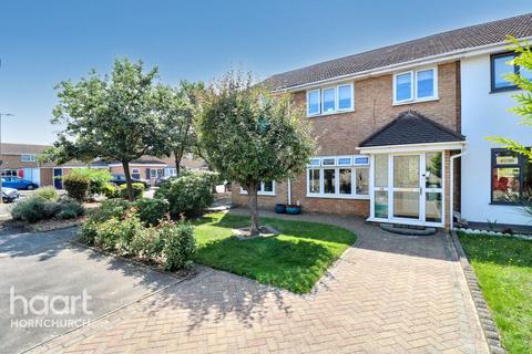 Aldergrove Walk, Hornchurch