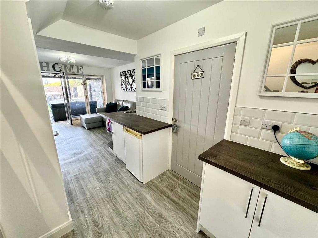 Lounge/Kitchen
