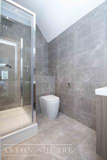 Studio to rent, Cann Hall Road, London E11