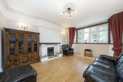 undefined, The Avenue, Sunbury-On-Thames TW16