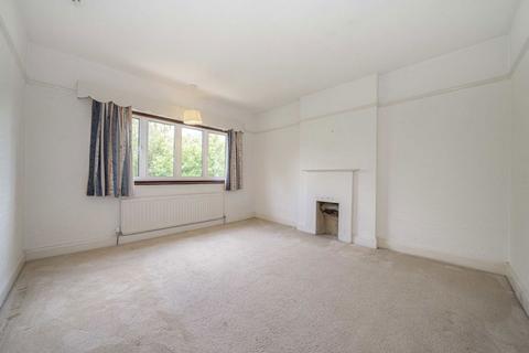 undefined, The Avenue, Sunbury-On-Thames TW16