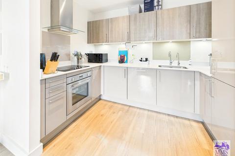 2 bedroom flat for sale, Pegasus Way, Gillingham