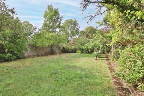 2 Thetford Road, New Malden, KT3 5DN