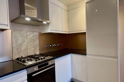 2 bedroom apartment to rent, Flat at Perry Court, Old London Road, Kingston KT2