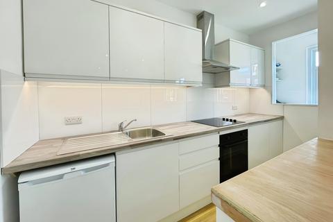 2 bedroom maisonette to rent, Tavistock Street, Bedford, MK40