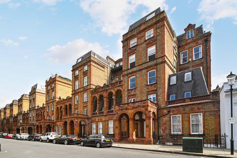 3 bedroom flat for sale, 45-47 Courtfield Road, London SW7