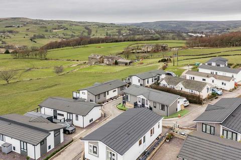 2 bedroom park home for sale, Sowerby Bridge, Yorkshire, HX6