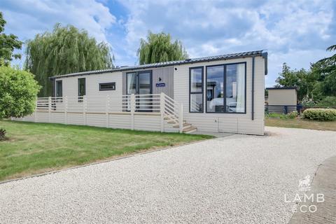 2 bedroom park home for sale, St. Johns Road, Clacton-On-Sea CO16