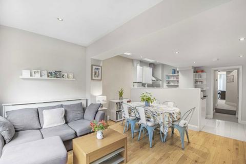 2 bedroom flat for sale, Hannington Road, London SW4