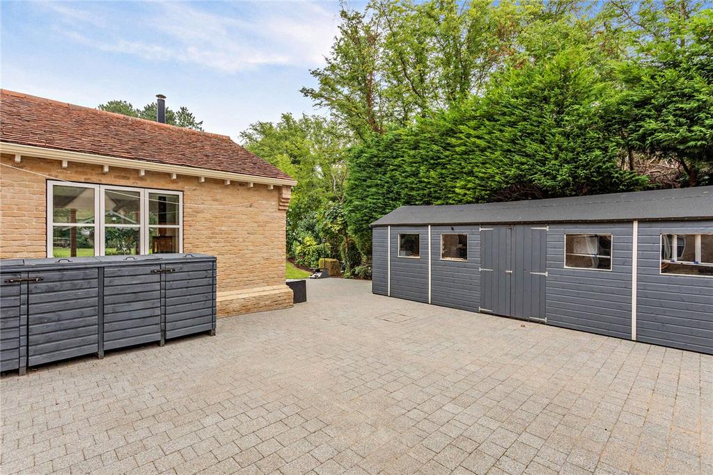 Yard & Store Shed