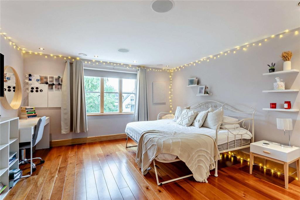 Double Bedroom