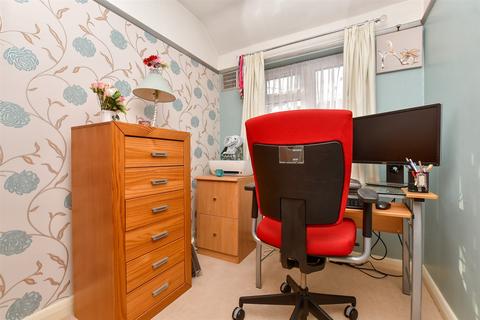 11 Ash Tree Close, Croydon, CR0 7SR
