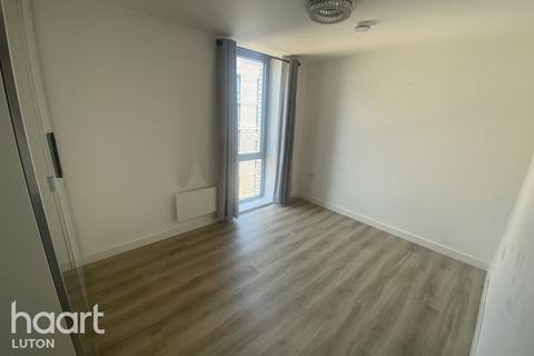 2 bedroom apartment to rent, Kimpton Road, Luton