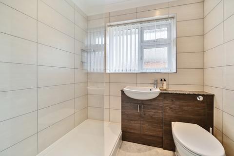 10 Cedar Grove, Bisley, Woking, GU24 9EF