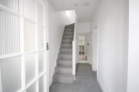 3 bedroom semi-detached house to rent, Bernard Avenue, Appleton, WA4