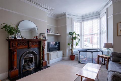 3 bedroom terraced house for sale, Balmoral Terrace, Heaton, Newcastle Upon Tyne, Tyne & Wear, NE6