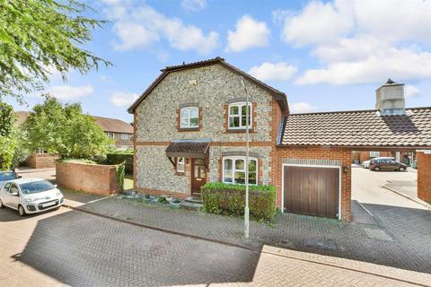 3 bedroom end of terrace house for sale, St. Christopher's Mews, Wallington, Surrey