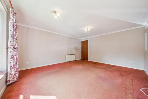 2/1, 11 Auldburn Place, Glasgow, G43 1JU