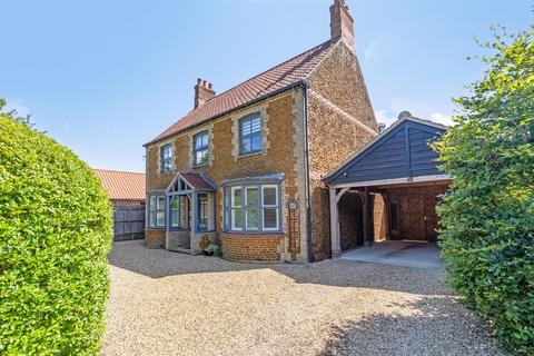 4 bedroom detached house for sale, Elegant Living in the Heart of Snettisham