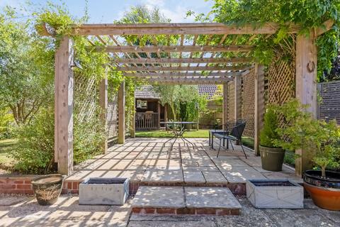 4 bedroom detached house for sale, Elegant Living in the Heart of Snettisham