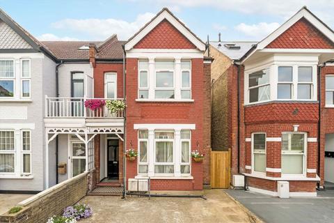 Cherington Road, London W7