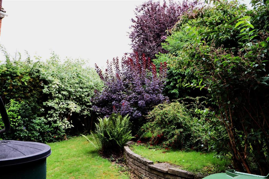 Garden1.JPG