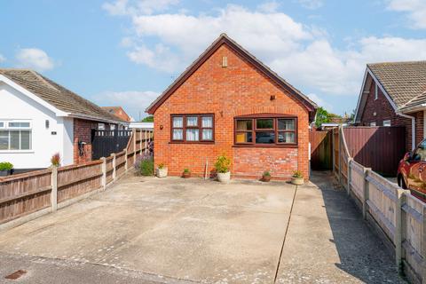 The Close, Corton