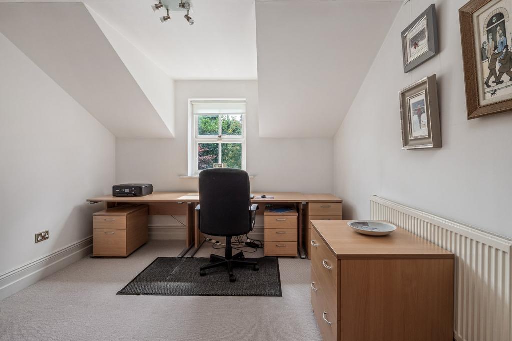 Bedroom/Study