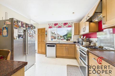 3 bedroom terraced house for sale, Lea Crescent, Ruislip, HA4