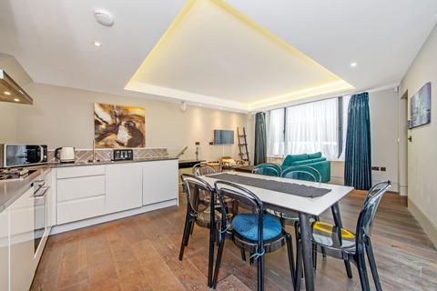 2 bedroom flat to rent, Roger Street, London, WC1N