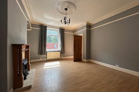 3 bedroom terraced house for sale, Cleckheaton Road, Oakenshaw, Bradford, BD12