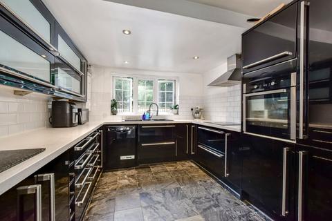 2 bedroom end of terrace house for sale, Primrose Hill, Kings Langley, WD4