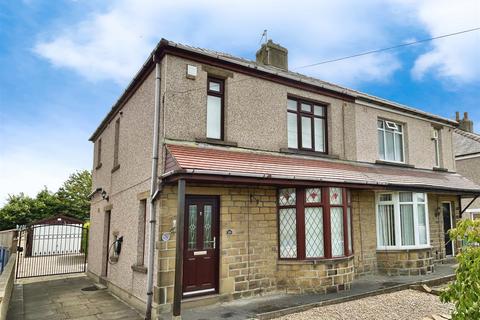 3 bedroom semi-detached house for sale, Newlands View, Northowram, Halifax