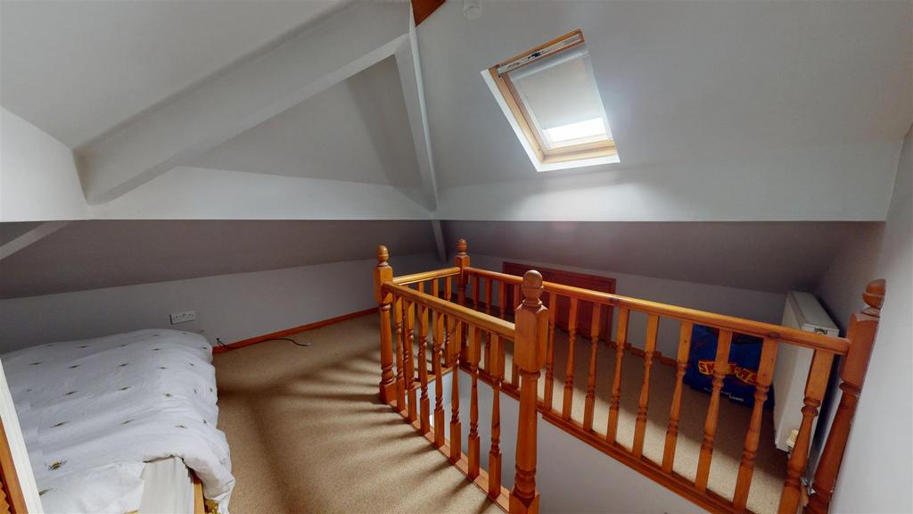 Bedroom/Occasional Room
