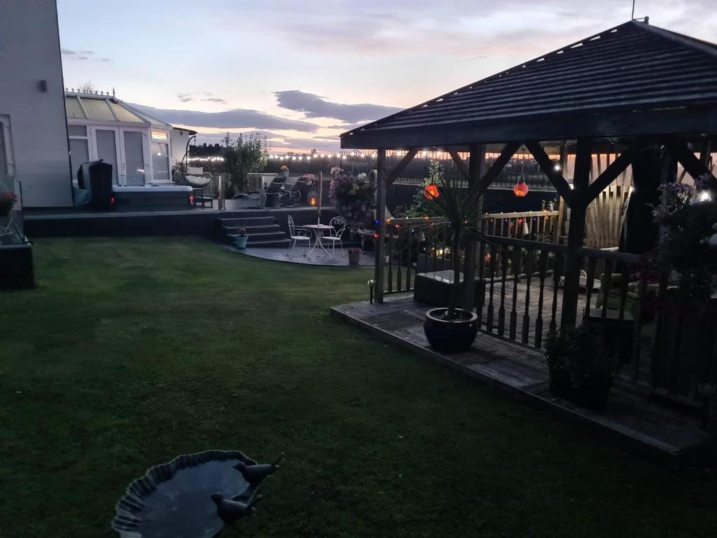 Garden &amp; decking