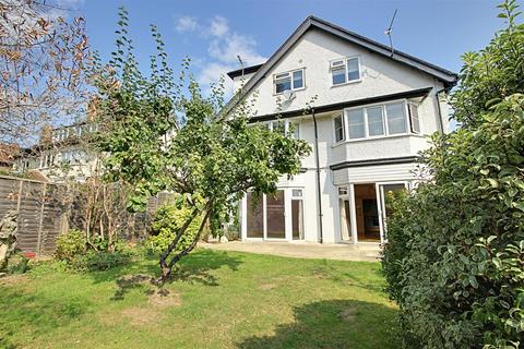 32 Langley Hill, Kings Langley