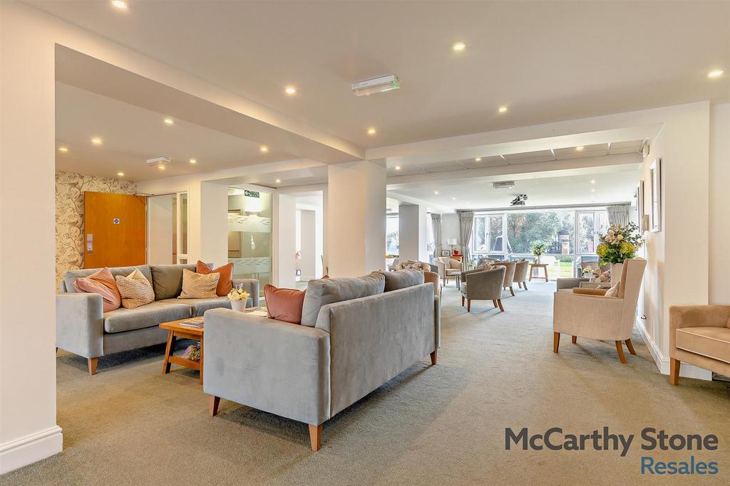 Homeowners Lounge