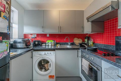 2 bedroom flat for sale, Creighton Road, London