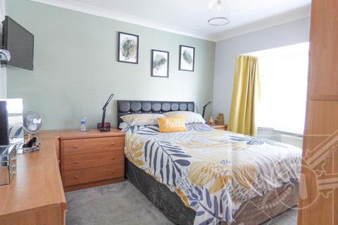 9 Plane Avenue, Northfleet, Gravesend, DA11 9QB