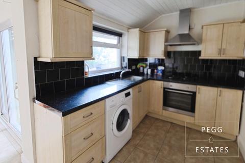 3 bedroom bungalow for sale, Perinville Road, Torquay