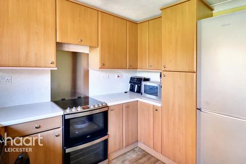 2 bedroom bungalow for sale, Osprey Road, Leicester