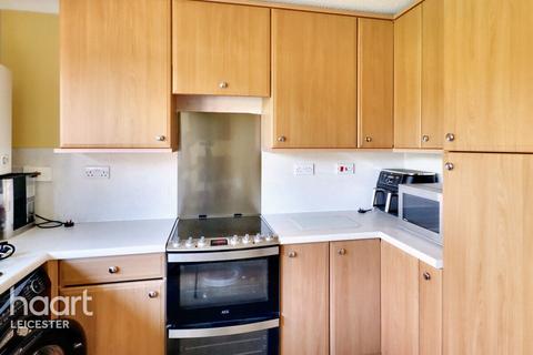 2 bedroom bungalow for sale, Osprey Road, Leicester
