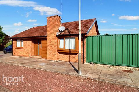 2 bedroom bungalow for sale, Osprey Road, Leicester