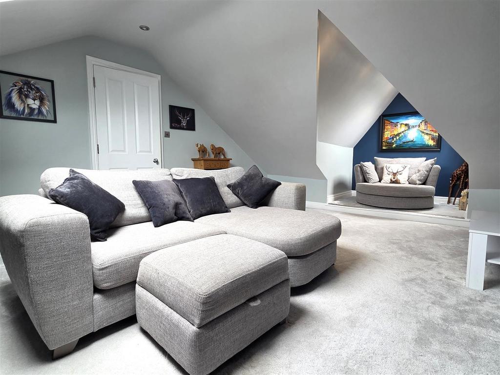 Bedroom five/lounge