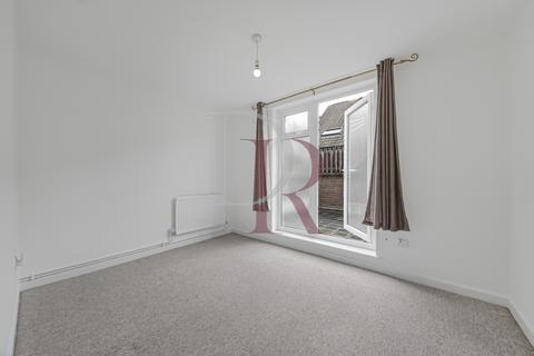 undefined, McDermott Close,, Clapham Junction,, SW11
