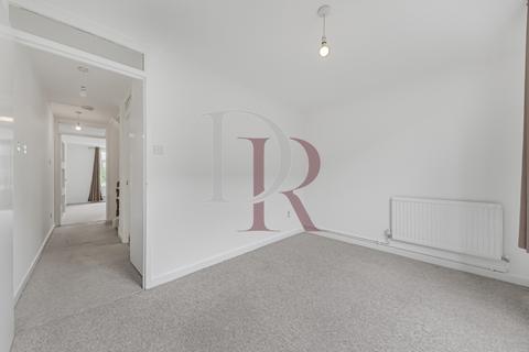 undefined, McDermott Close,, Clapham Junction,, SW11