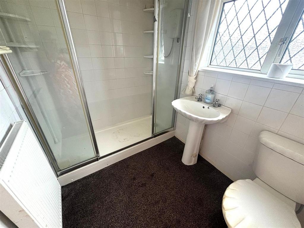 Shower room.jpg